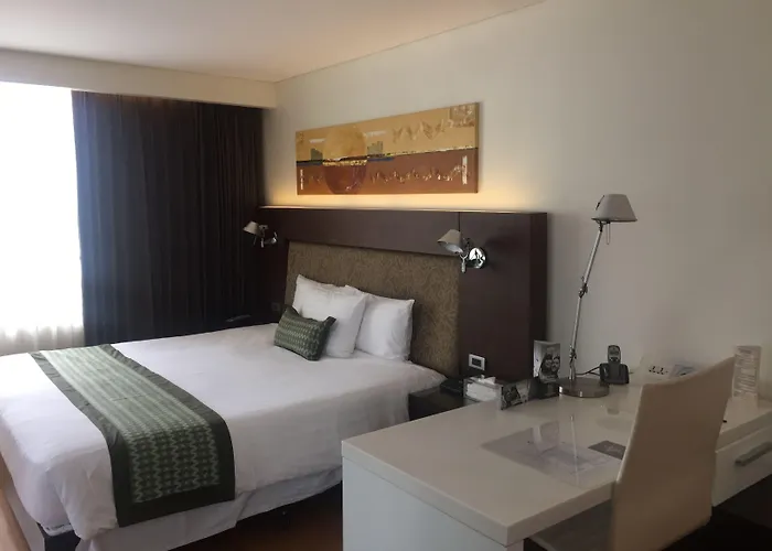 Nh Asoke Hotel 4*